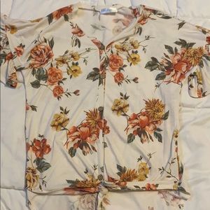 Flutter sleeve, tie hem button down top